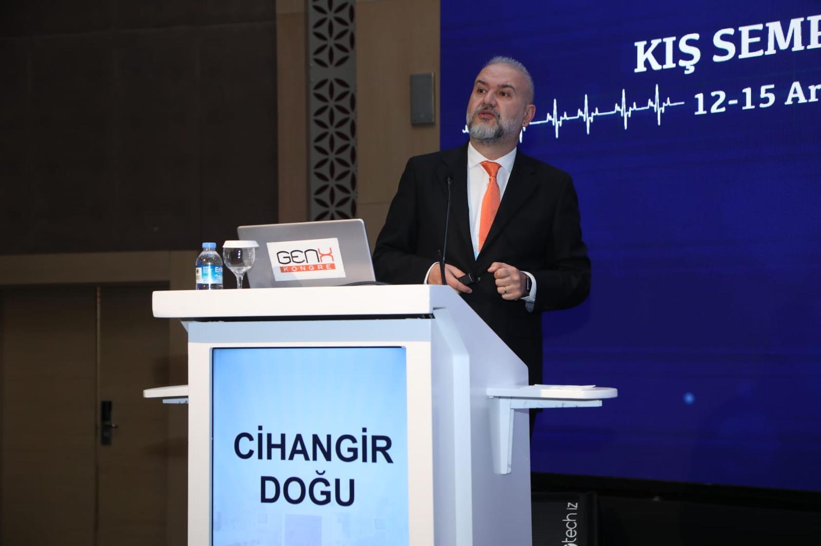 WhatsApp-Image-2024-12-18-at-12.56.34-4 Klinik Yoğun Bakım Derneği Kış Sempozyumu 12-15 Aralık