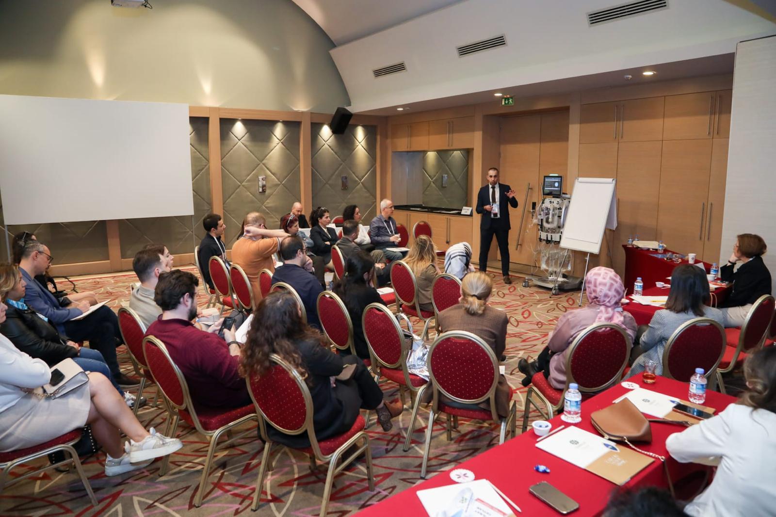 WhatsApp-Image-2024-12-18-at-12.57.50-1-1 Klinik Yoğun Bakım Derneği Kış Sempozyumu 12-15 Aralık