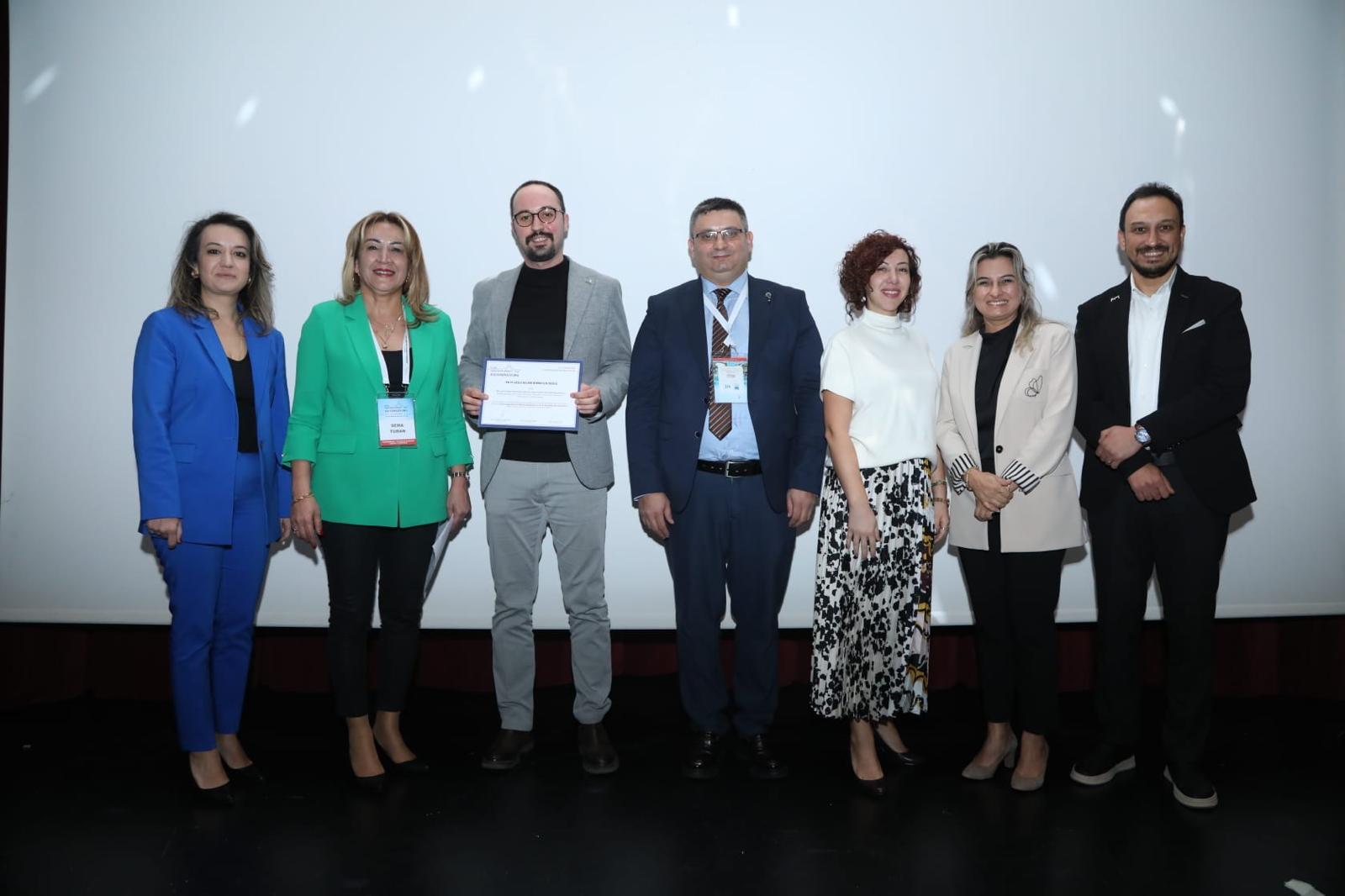 WhatsApp-Image-2024-12-18-at-12.58.24-4 Klinik Yoğun Bakım Derneği Kış Sempozyumu 12-15 Aralık