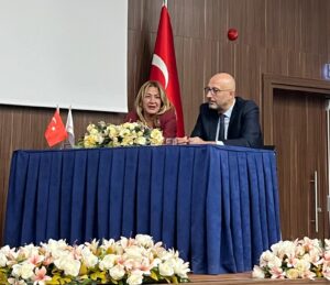 WhatsApp-Image-2025-10-03-at-11.40.18-300x259 Yoğun Bakımda Kardiyovasküler Yönetimde Güncellemeler Eğitim Toplantısı